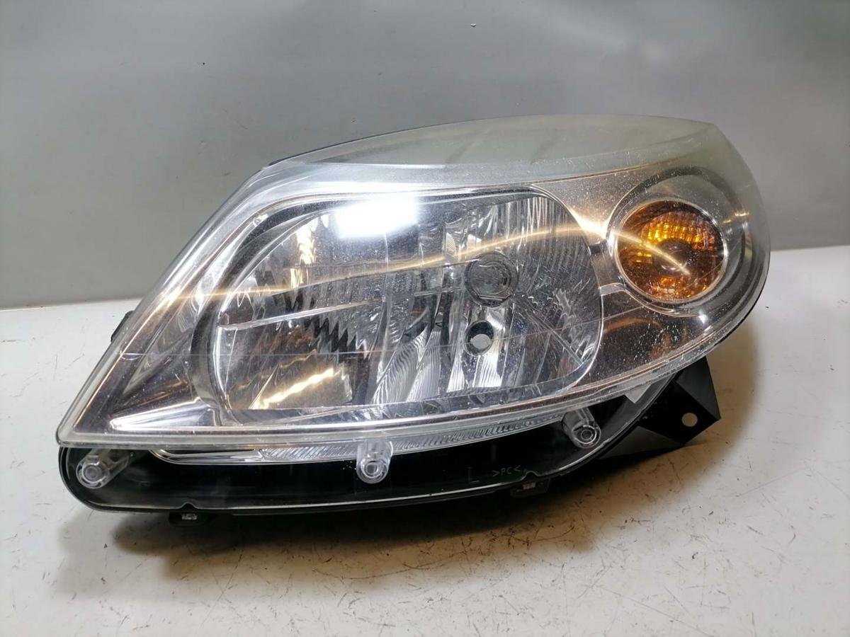 Dacia Sandero original Scheinwerfer links Halogen obehalb leicht vergilbt Bj.2009